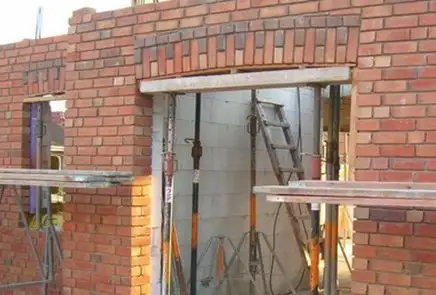 鄉(xiāng)村別墅的過梁不能隨便做！否則會影響結(jié)構(gòu)安全