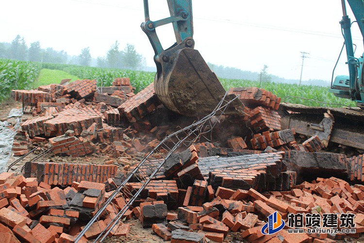 或?qū)ⅰ敖型！鞭r(nóng)村自建房，連翻修都不允許？現(xiàn)在答案已經(jīng)出來了